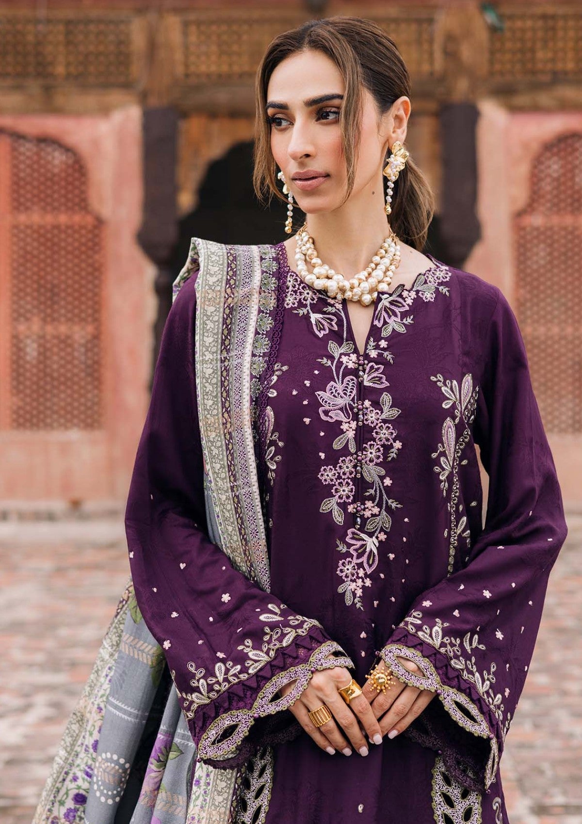WINTER DHANAK UNSTICHED-NUREH HB#026